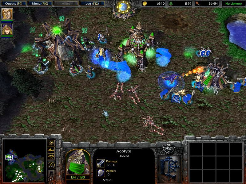 Undead minions do battle in Warcraft 3