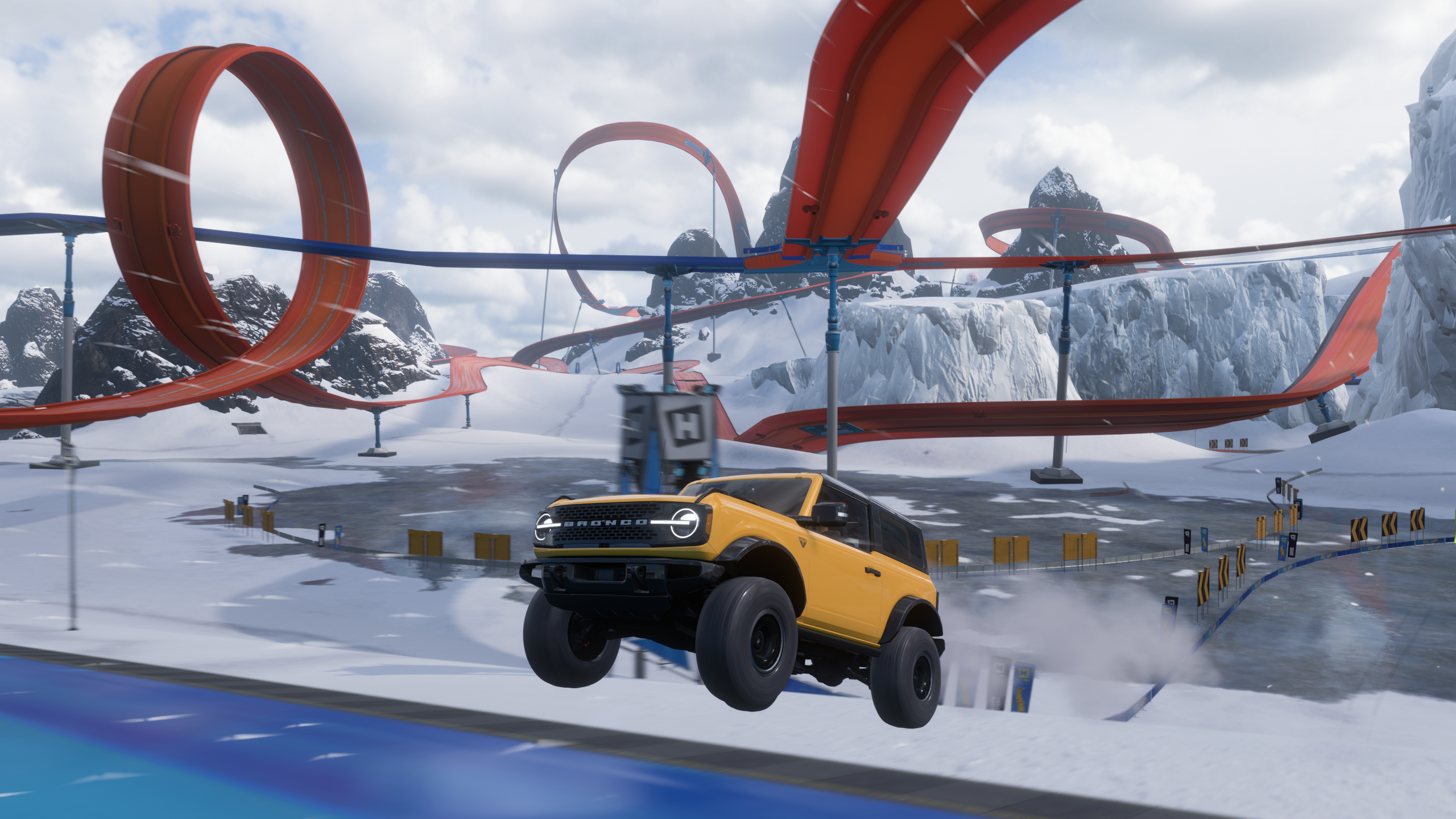 A 4x4 catches air in the Forza Horizon 5 Hot Wheels expansion.