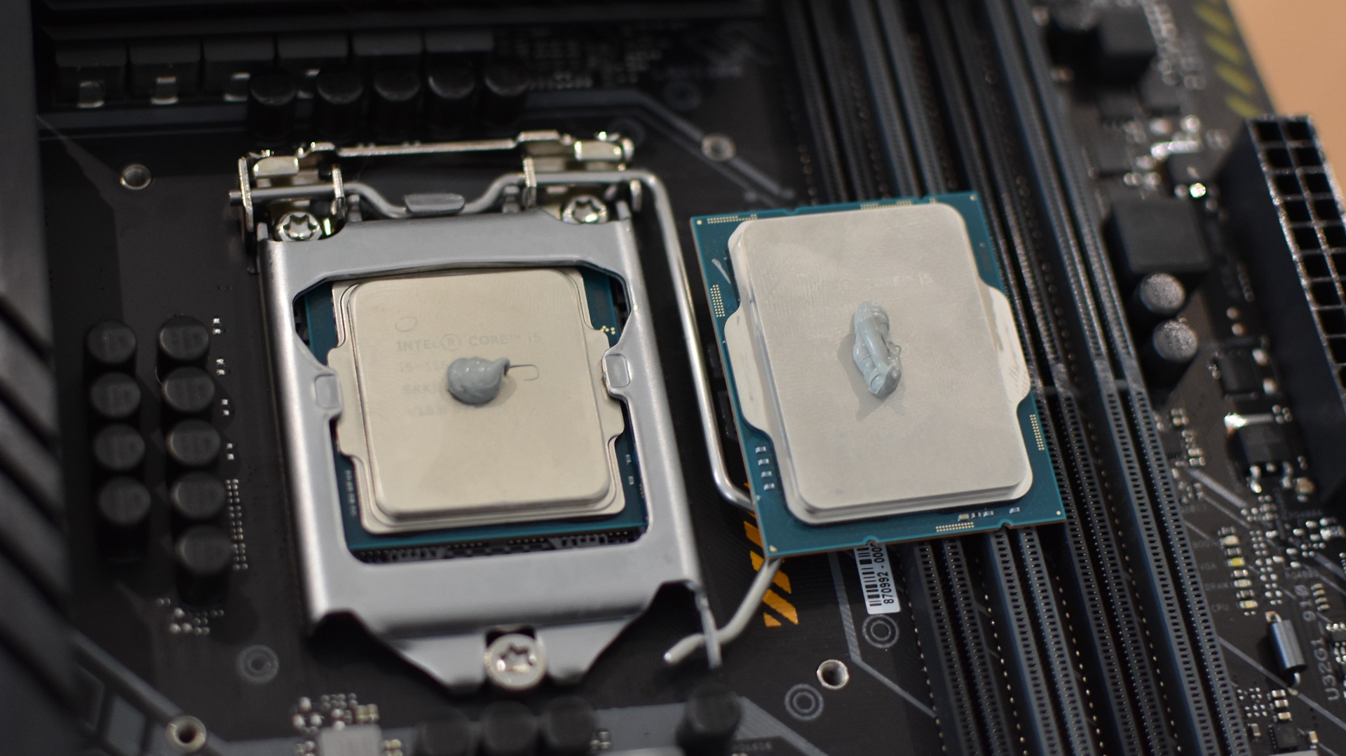A demonstration of how much thermal paste to use on two different types of Intel CPU.