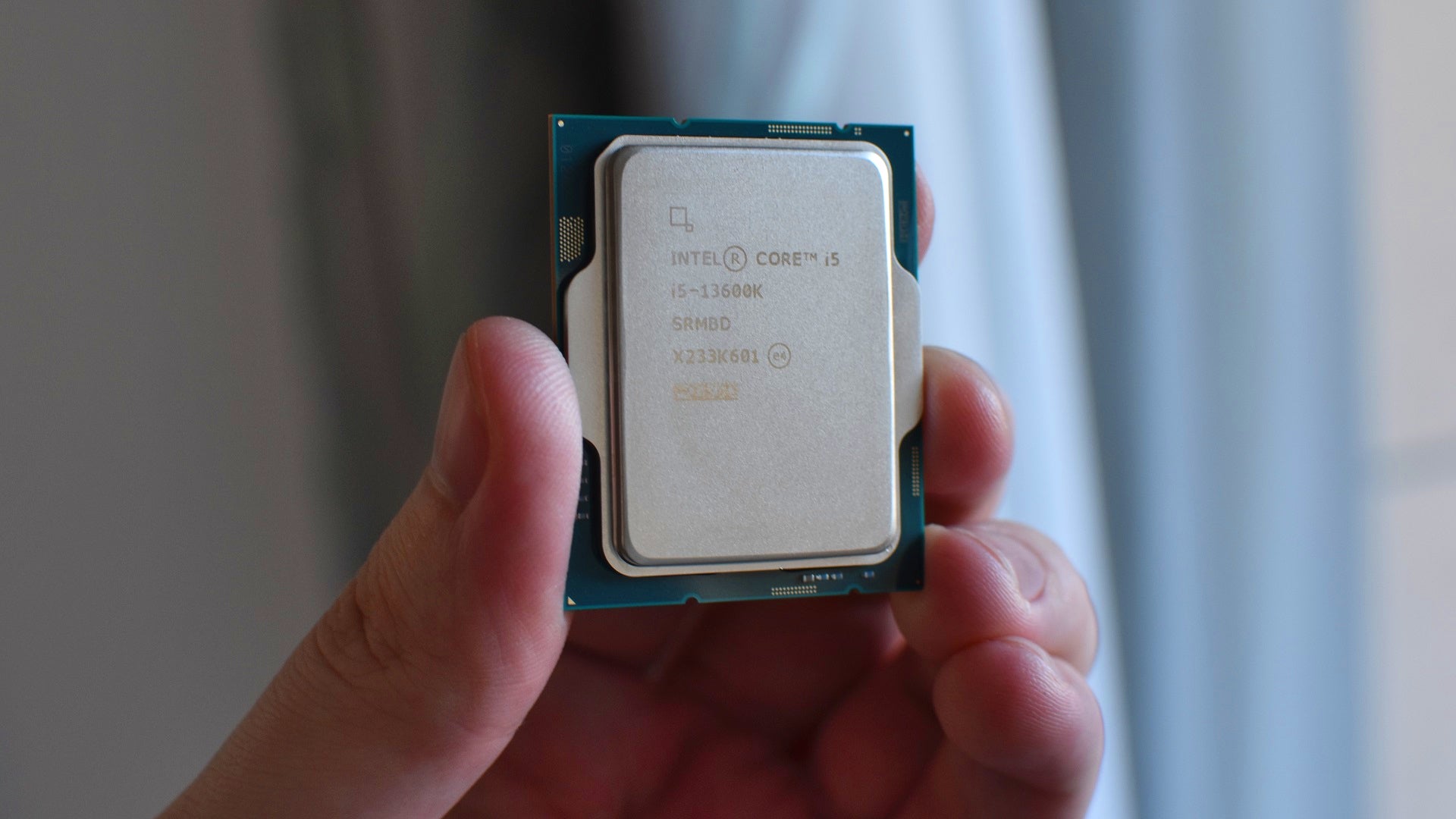 Процессор Intel Core i5-13600K задерживается.