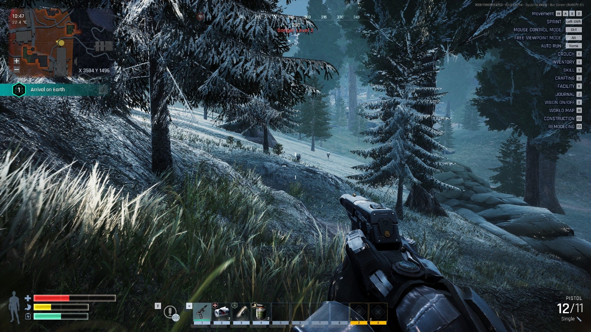 Dysterra screenshot in which I aim a pistol towards some players on the other side of a shadowy forest