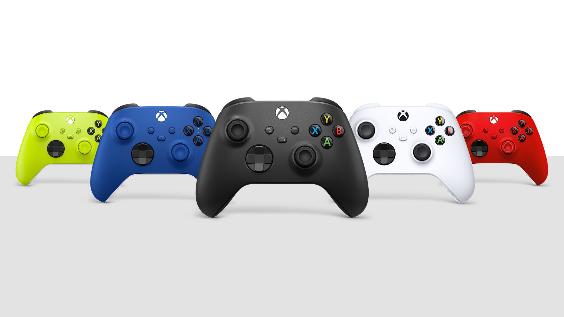 Grab an Xbox Wireless Controller for $40 after a $20 holiday discount