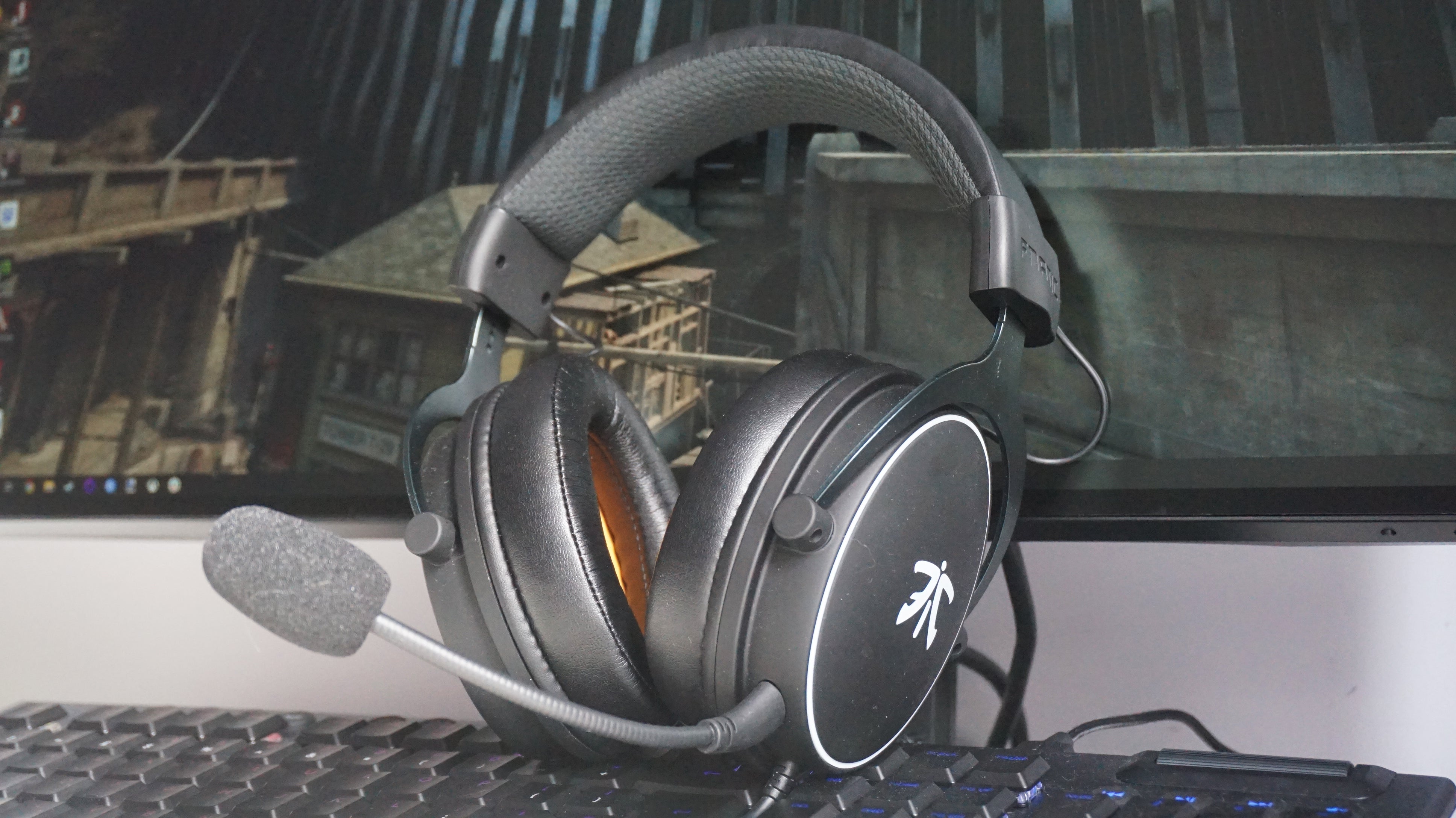Image for The Fnatic React is a great, all-round gaming headset