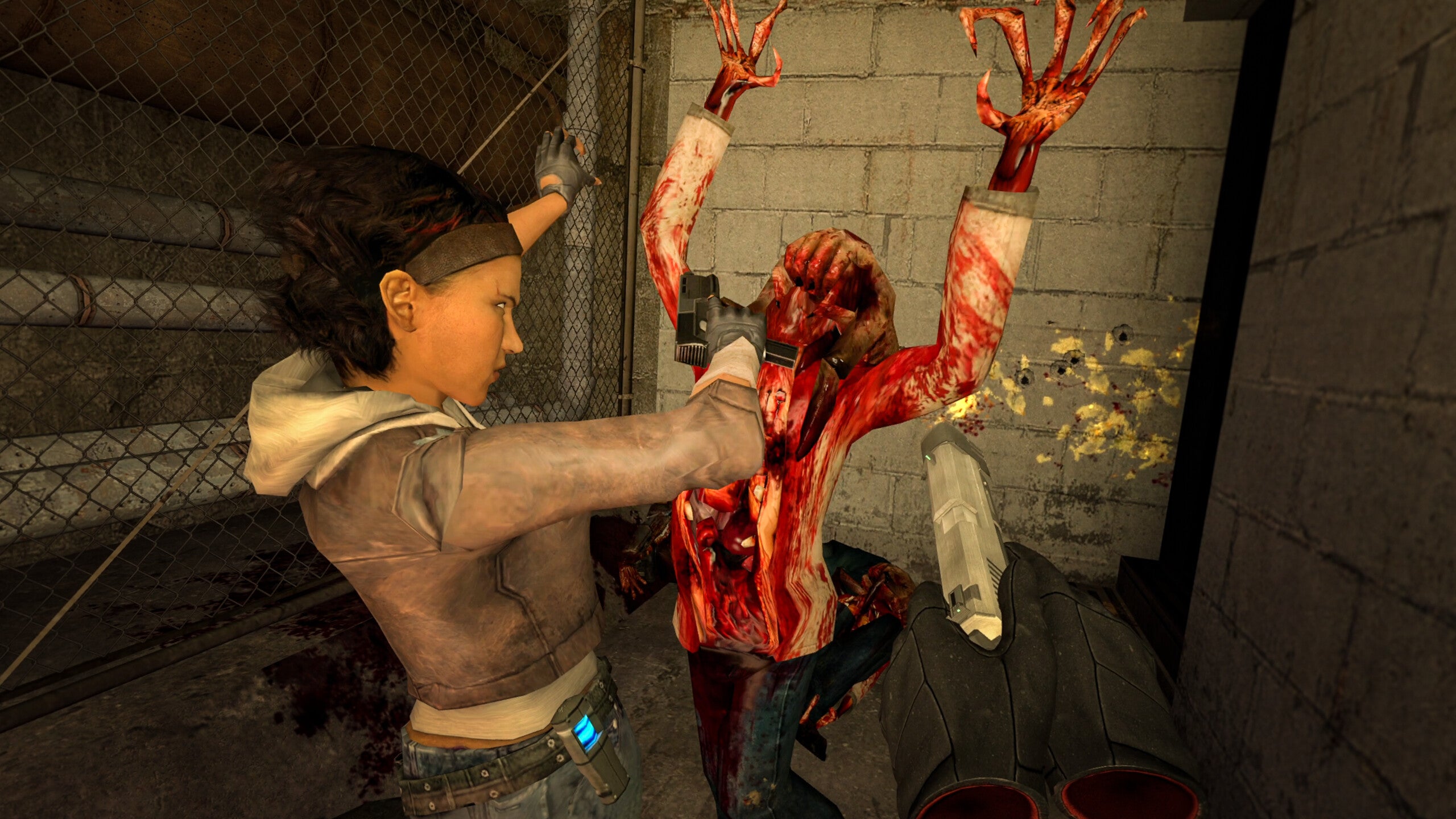 Alyx Vance attacks a zombie and headcrab in Half-Life 2: Episode One VR mod