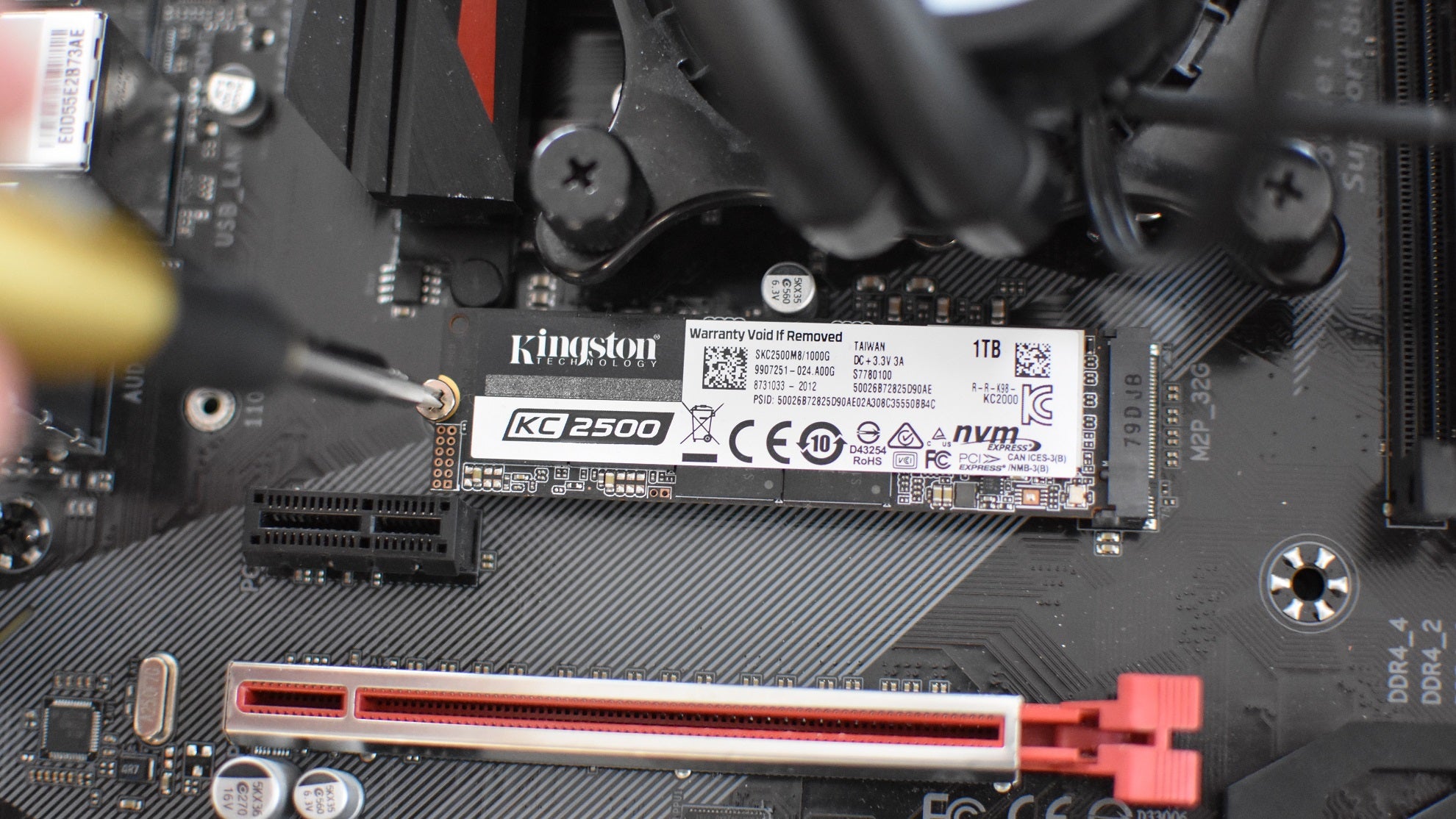 Monumental Post termometer How to install an SSD or HDD | Rock Paper Shotgun