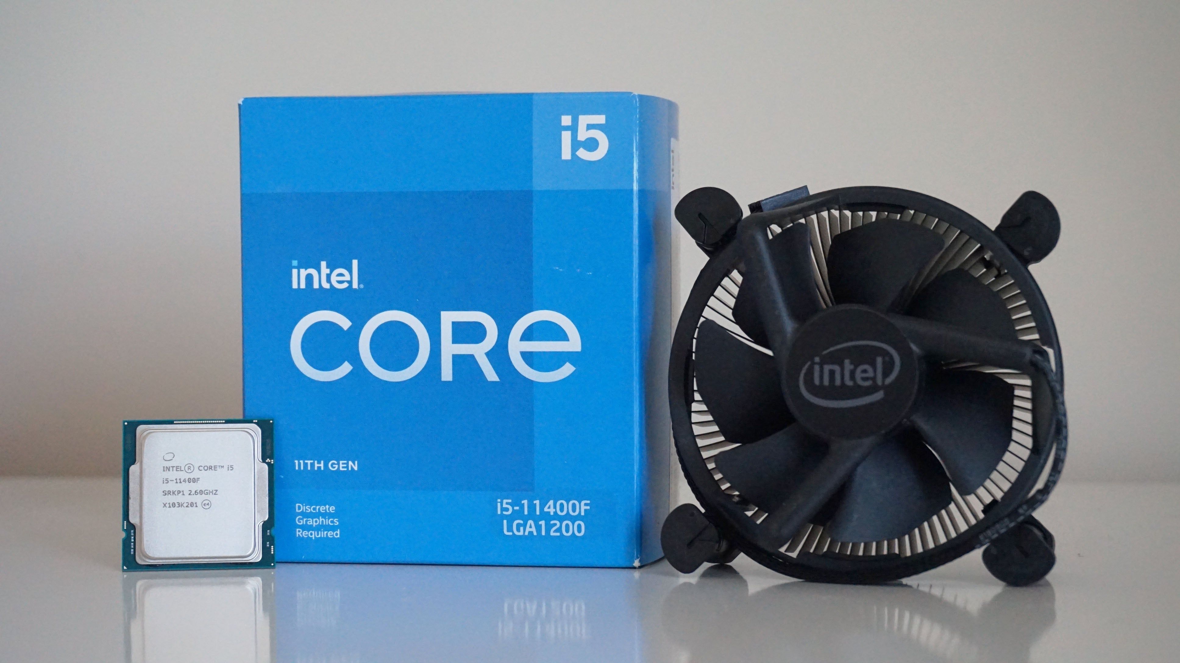 一番の インテル CPU BX8070811400F シール付き Corei5-11400F 6コア