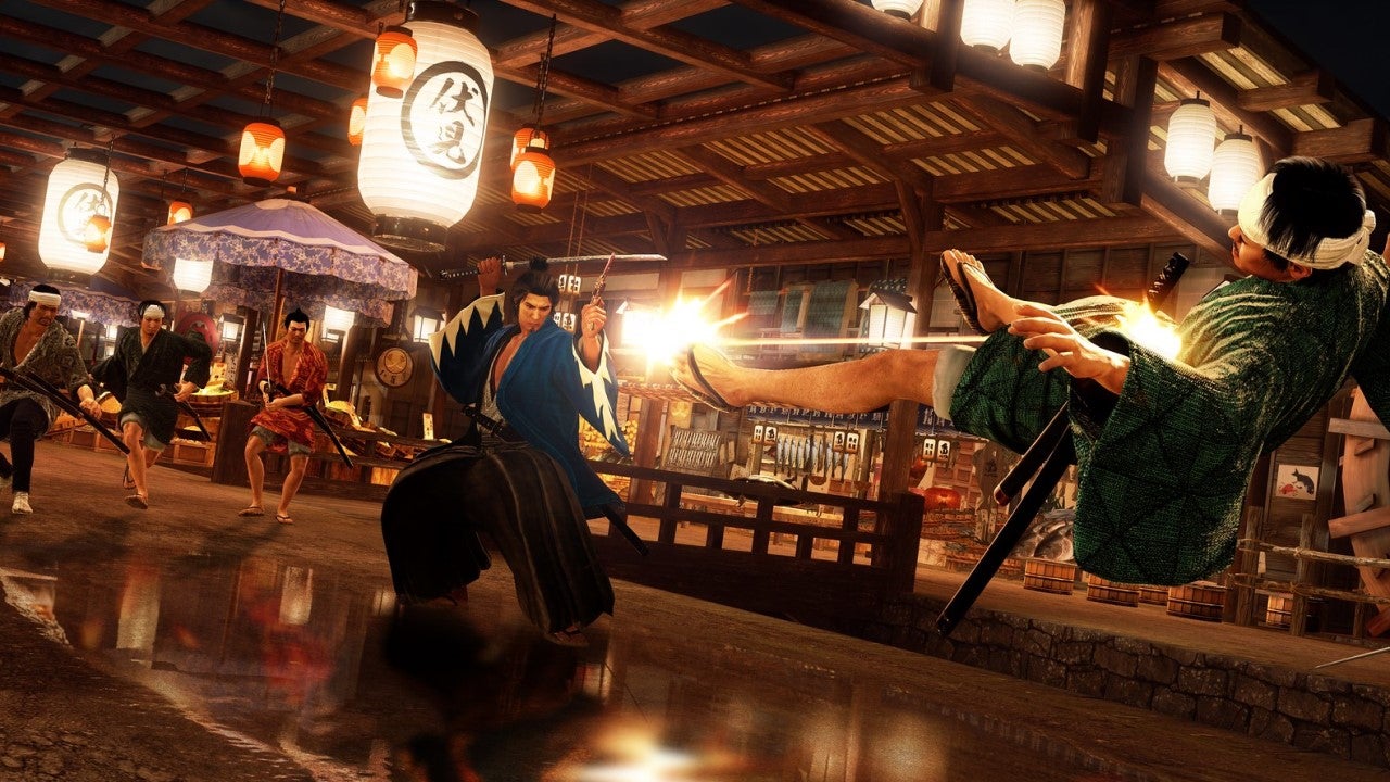 Ryu Sakamoto (Kiryu) shoots a samurai thug in the middle of a feudal Japanese market in Like A Dragon: Ishin.