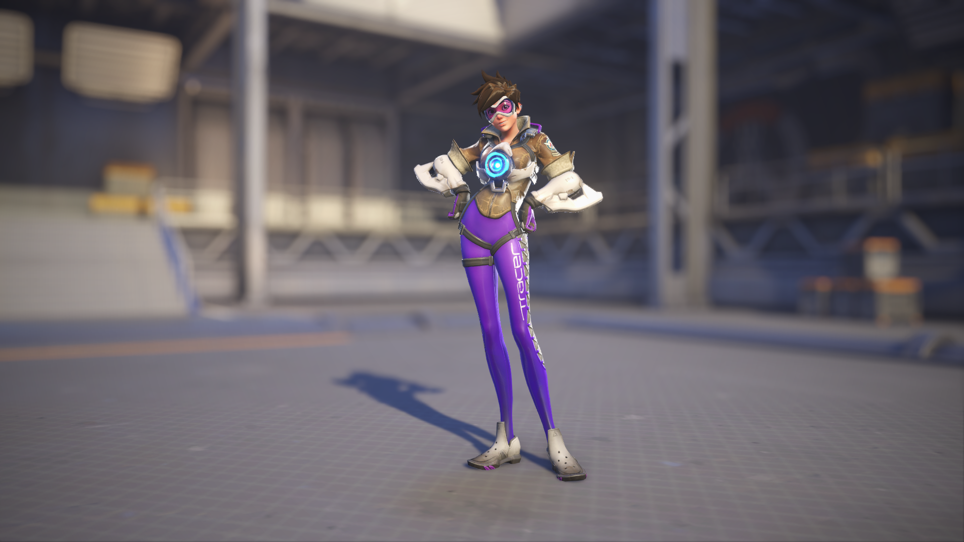 Tracer models her Electric Purple skin in Overwatch 2.