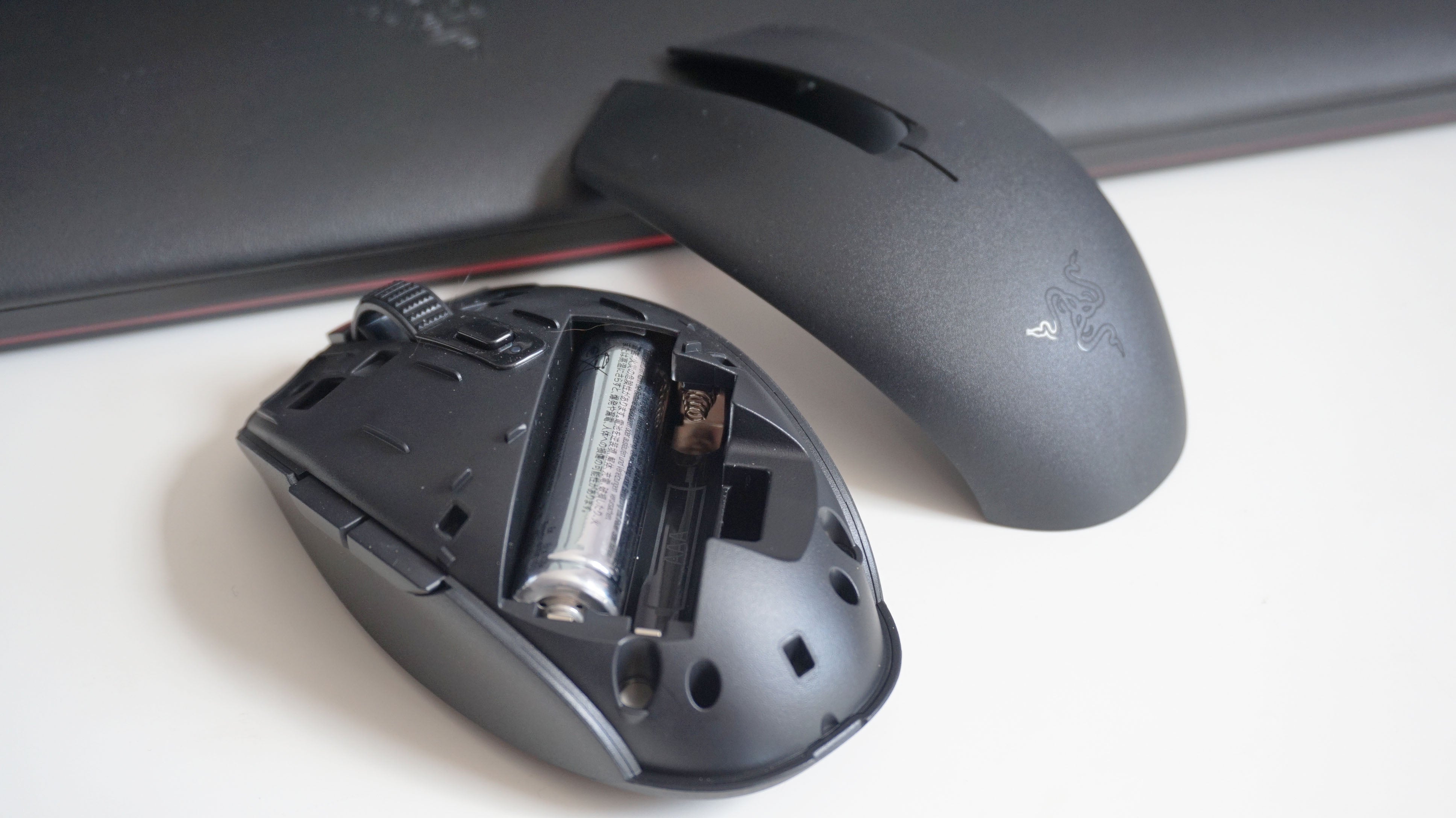 The Razer Orochi V2 wireless gaming mouse's inner battery compartments