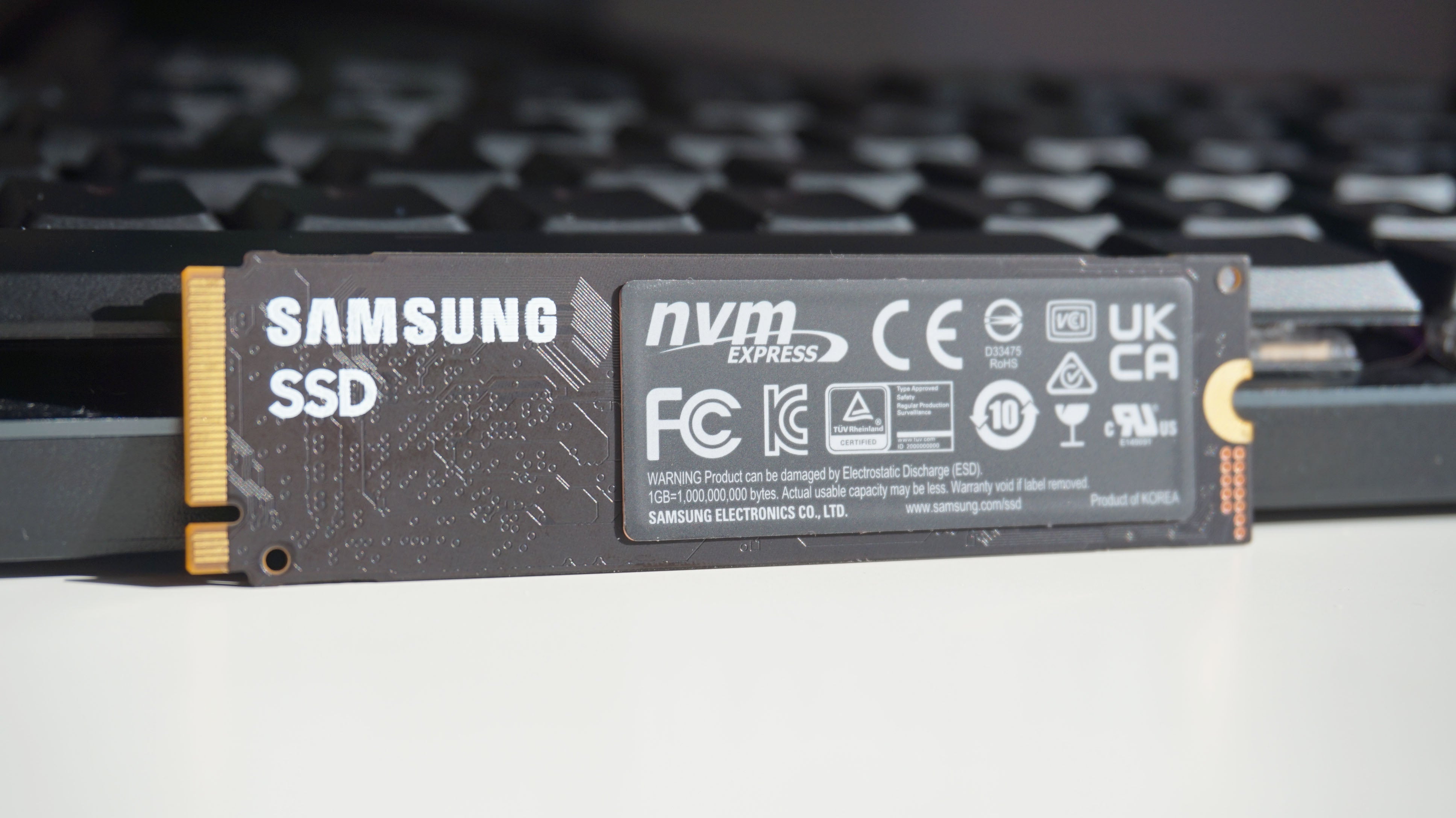 The back of the Samsung 980 SSD