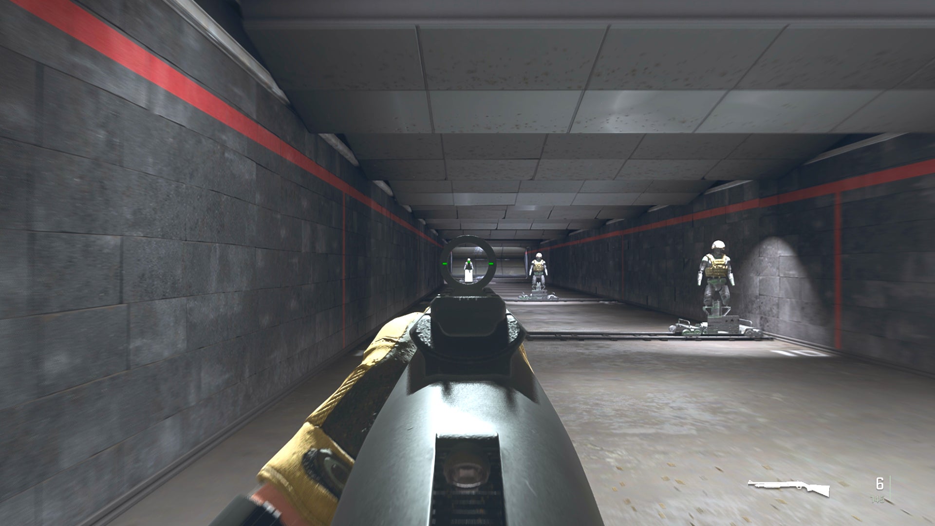 The player in Warzone 2.0 aims at a training dummy with the Bryson 800 ironsights.