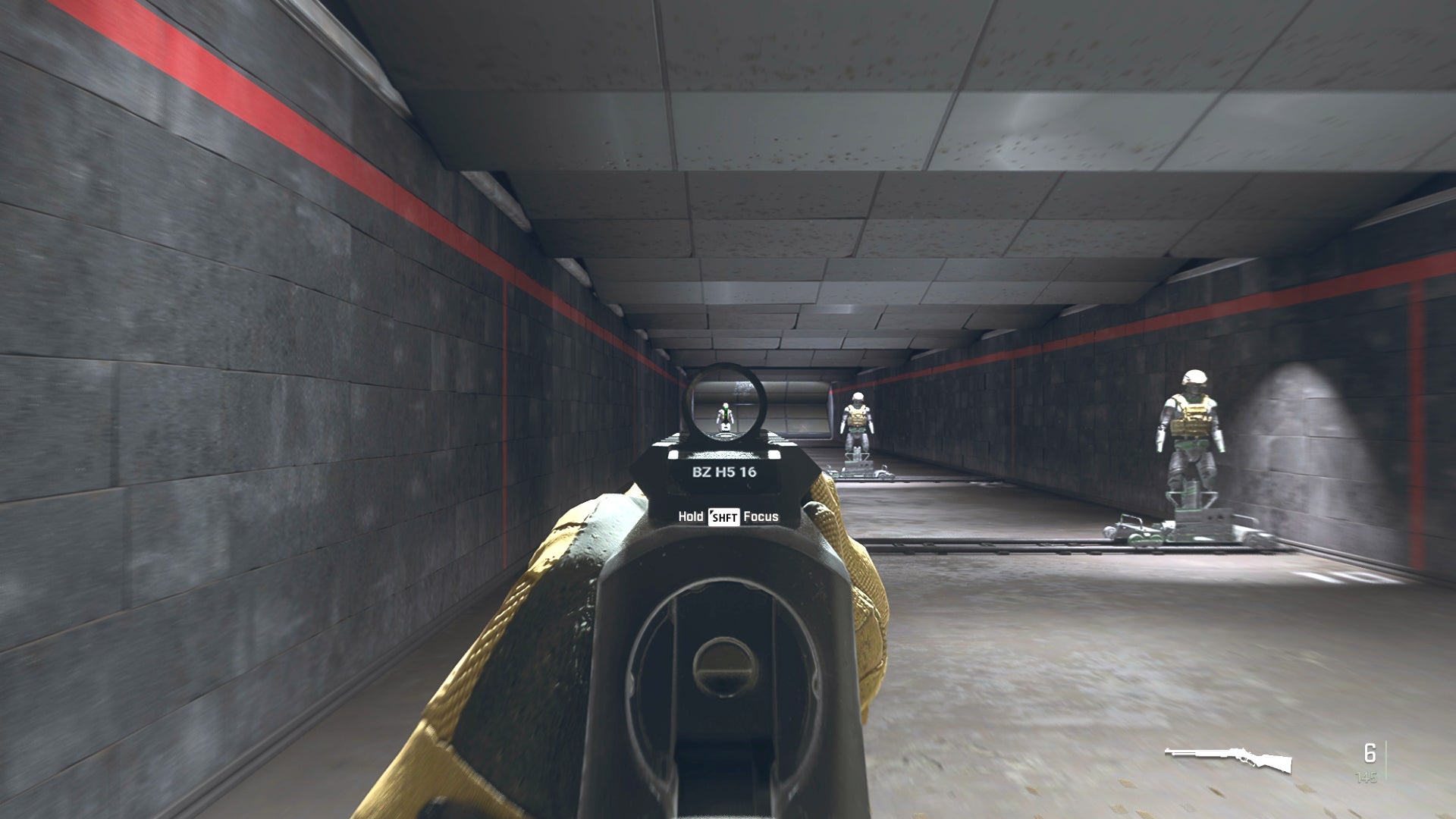 The player in Warzone 2.0 aims at a training dummy with the Lockwood Mk2 ironsights.