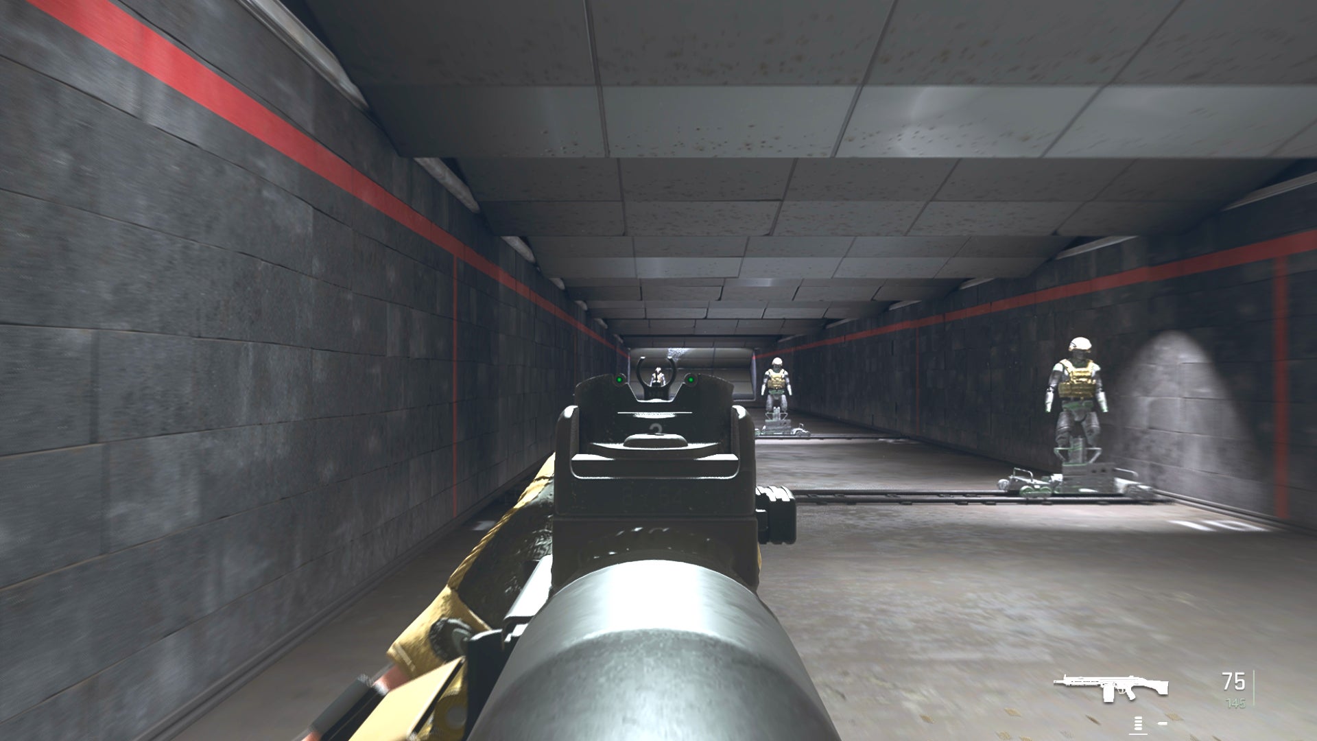The player in Warzone 2.0 aims at a training dummy with the Rapp H ironsights.