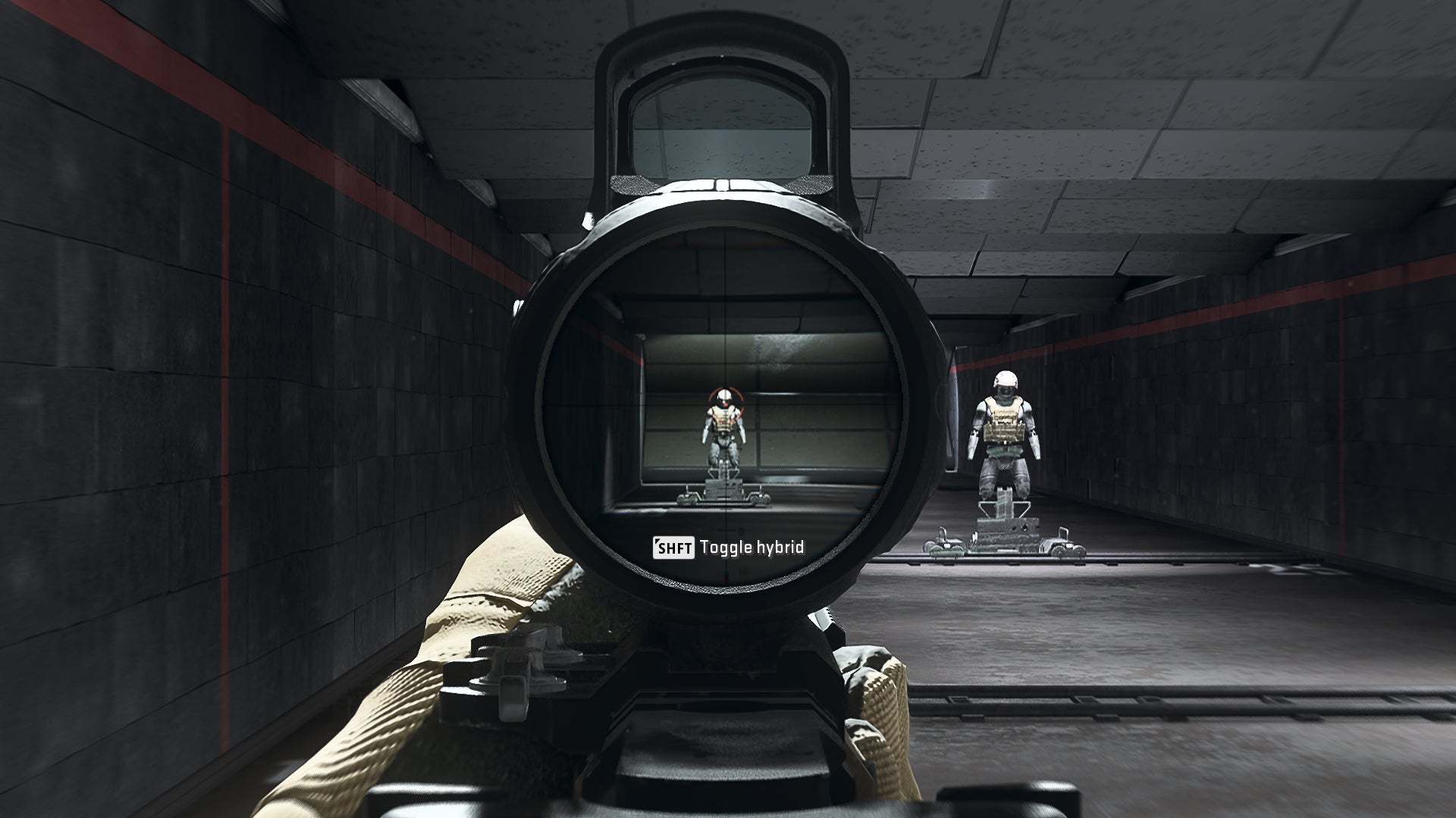 The player in Warzone 2.0 aims at a training dummy using the Hybrid Firepoint optic attachment.