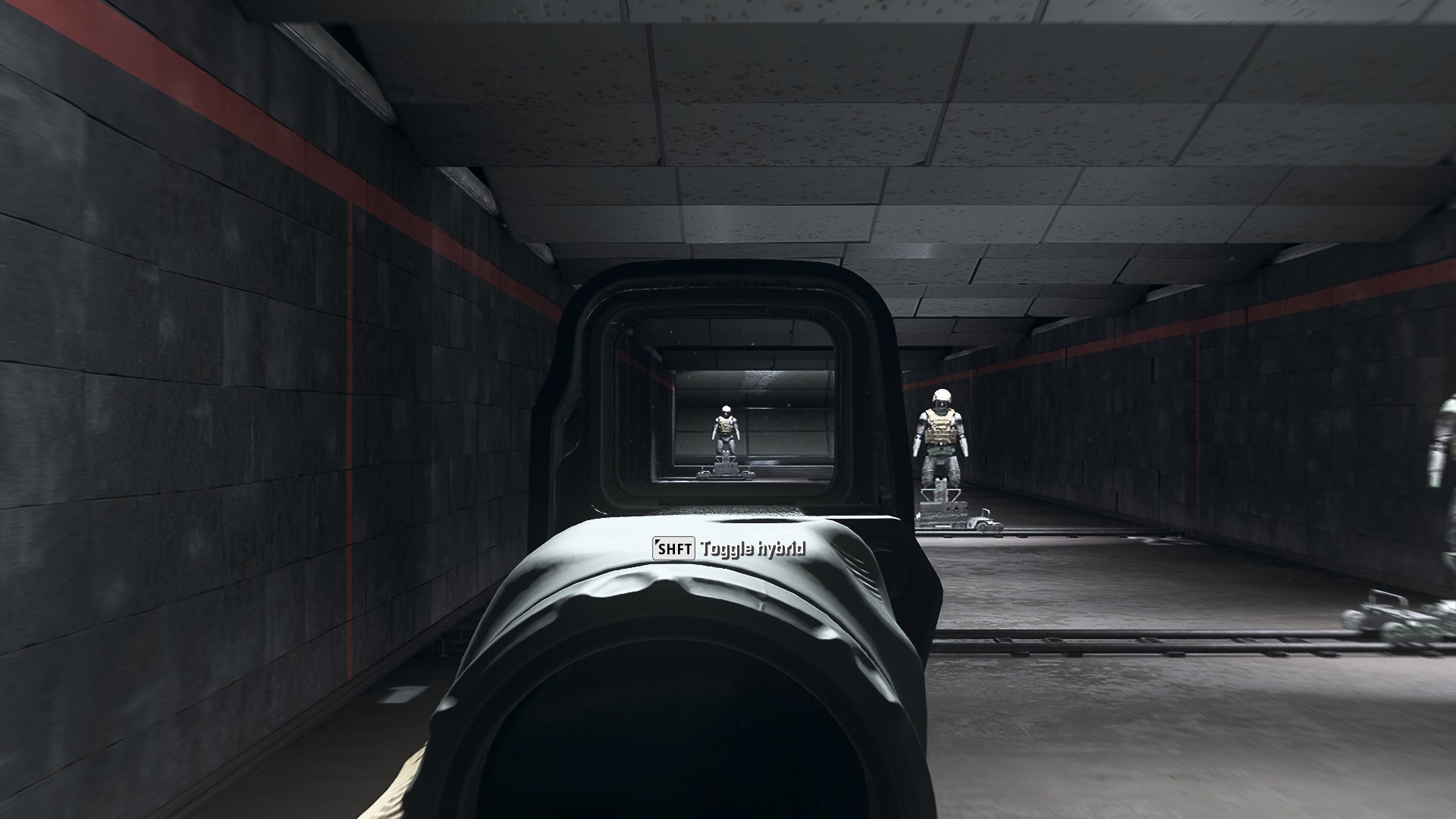 The player in Warzone 2.0 aims at a training dummy using the SZ Vortex 90 optic attachment.