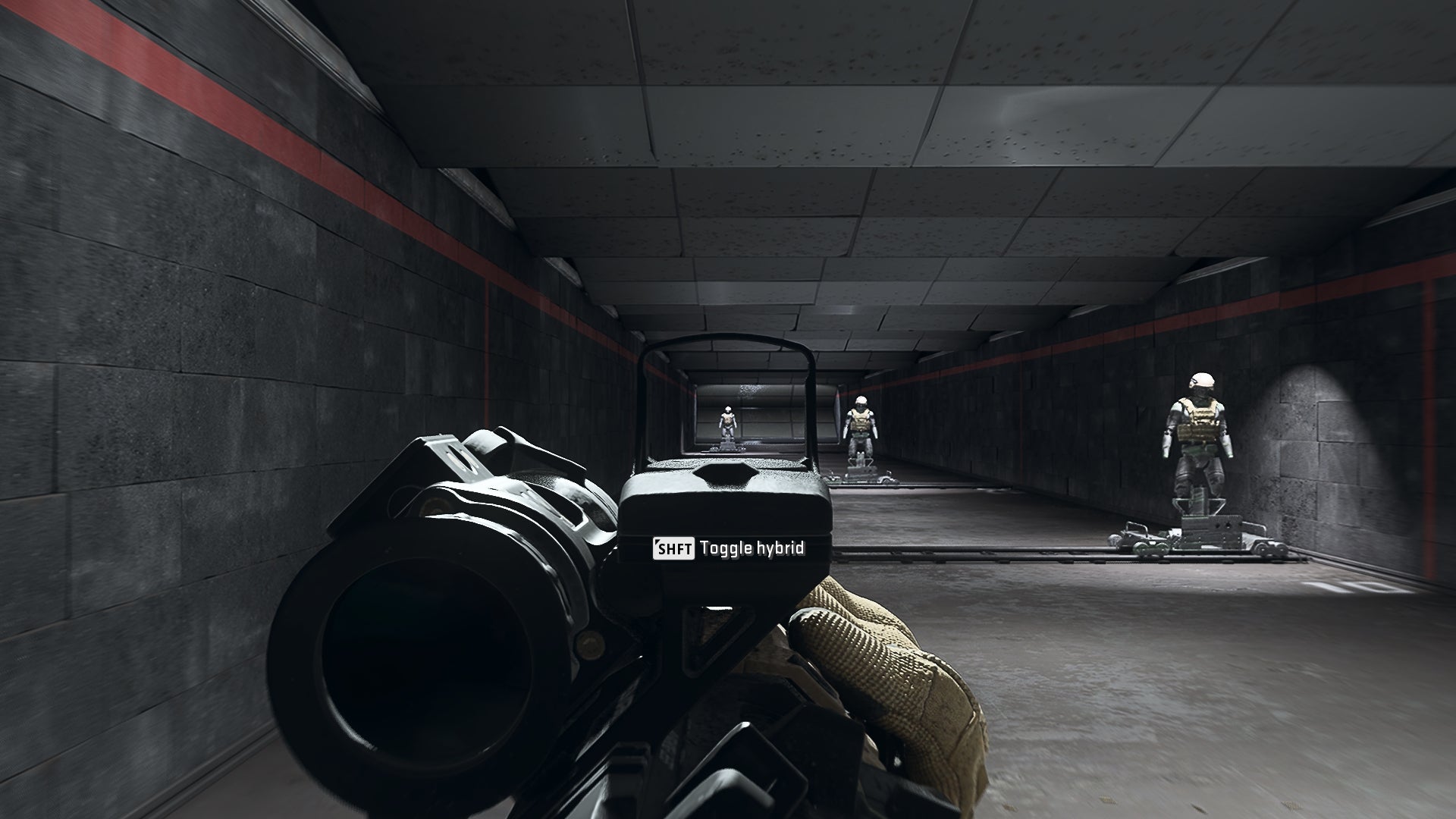 The player in Warzone 2.0 aims at a training dummy using the Teplo Clear Shot optic attachment.