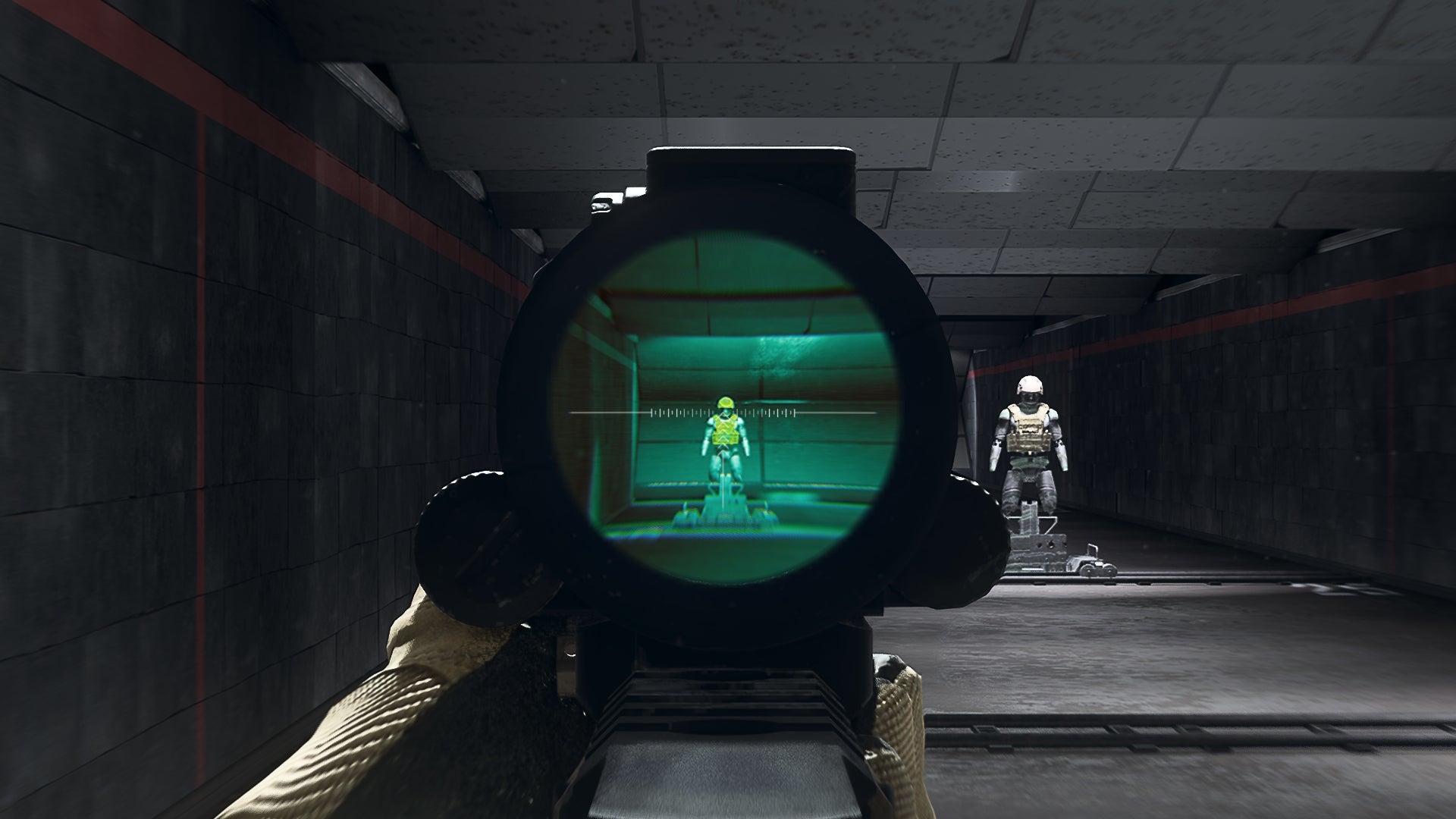 The player in Warzone 2.0 aims at a training dummy using the Teplo OP-3 Scope optic attachment.