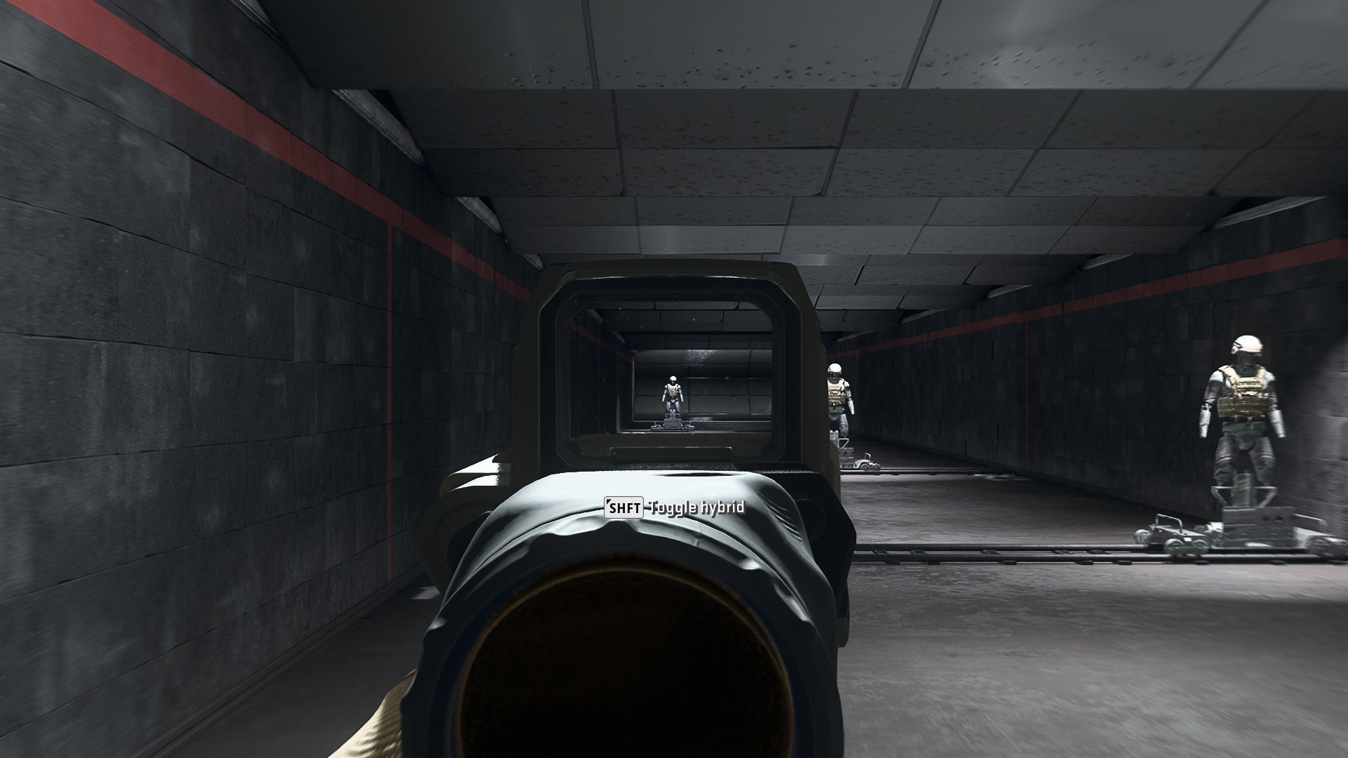 The player in Warzone 2.0 aims at a training dummy using the Therm Optic x9 optic attachment.