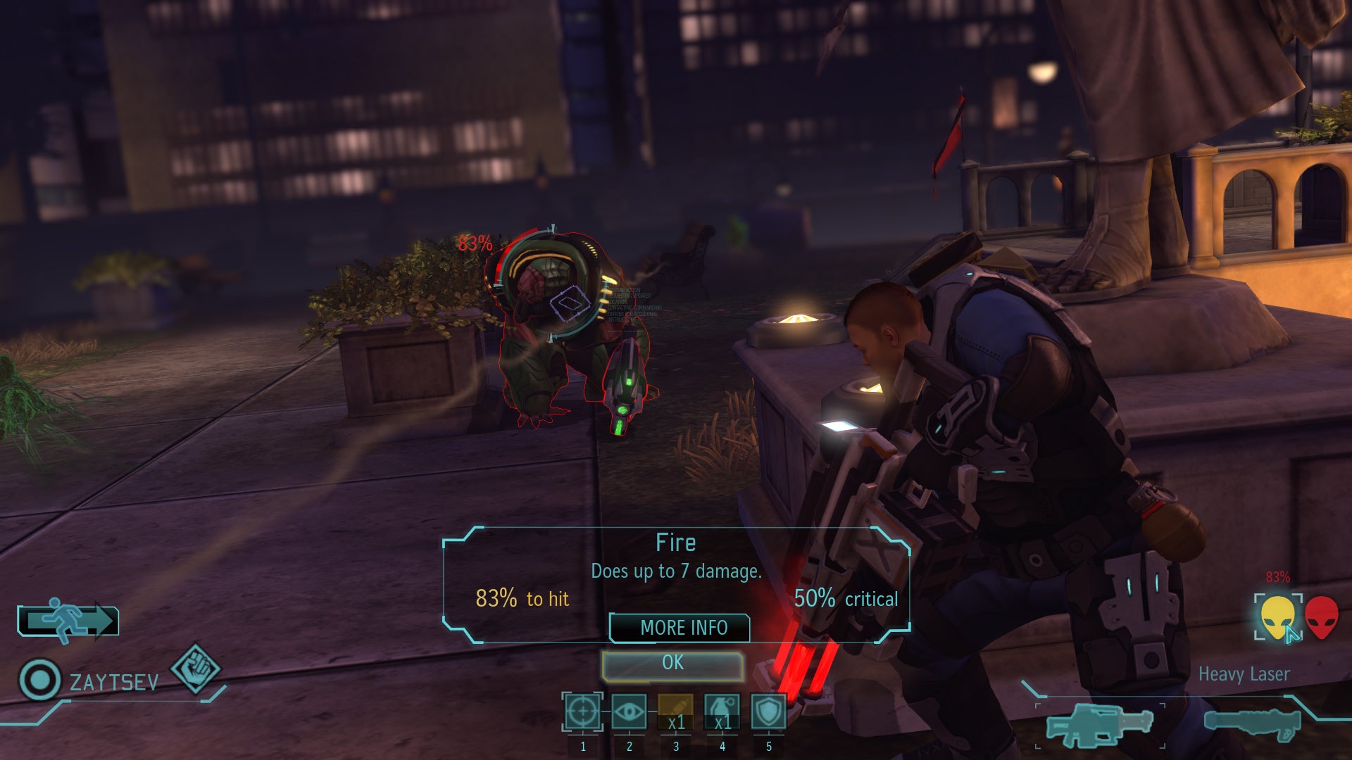 Aiming at a Muton in an XCOM: Enemy Unknown screenshot.